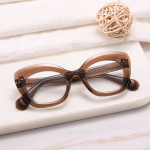 Photochromic Glasses: Chroma