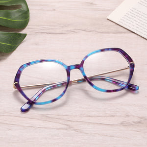 Photochromic Glasses: Clover