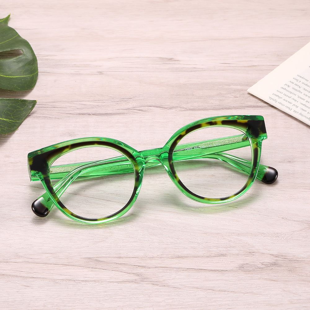 Photochromic Glasses: Luminae
