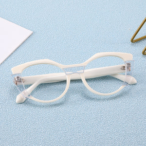 Photochromic Glasses: Crest