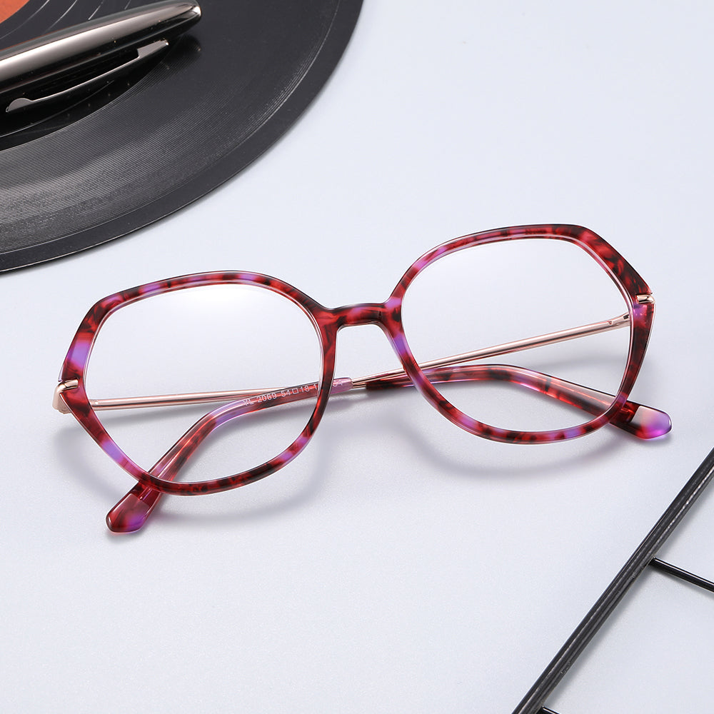 Photochromic Glasses: Clover