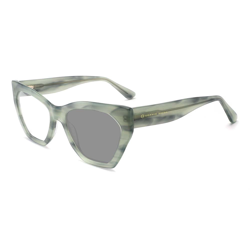 Photochromic Glasses: Facet