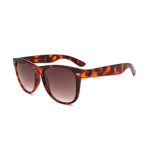 Sunglasses: Classic Essential