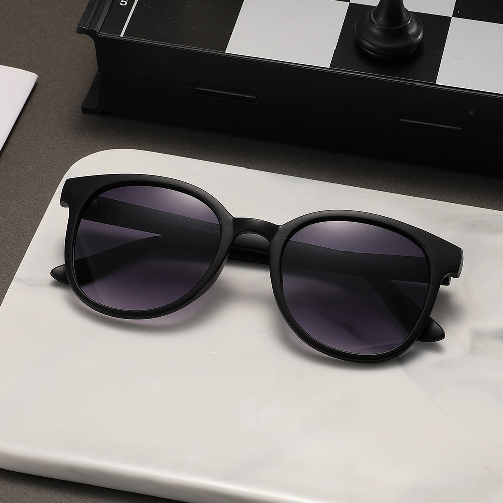 Sunglasses: Charma Bold
