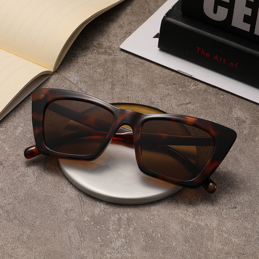 Sunglasses: Metro Retro Polarised