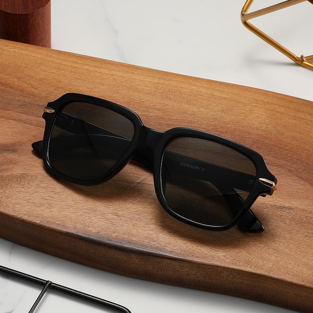 Sunglasses: Audacio