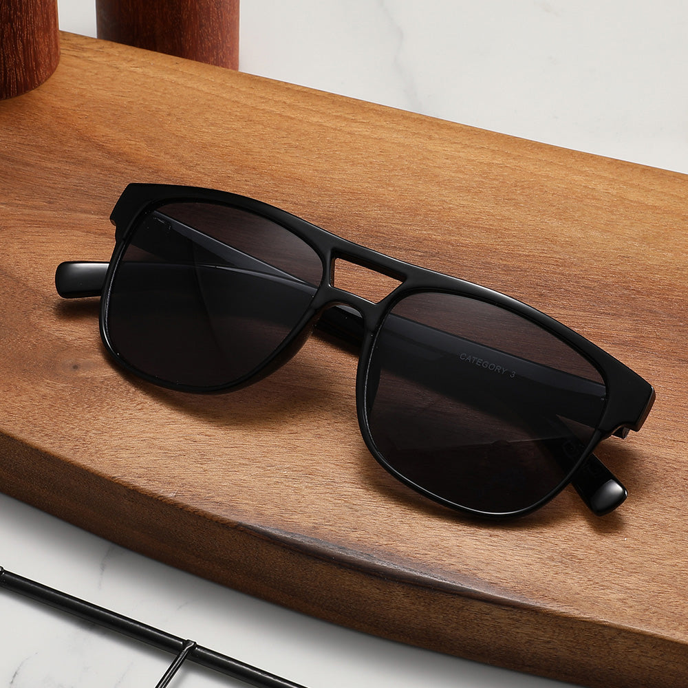 Sunglasses: Gleam