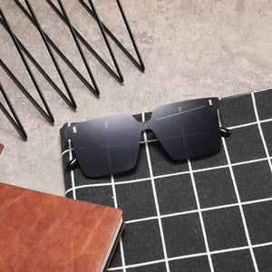Sunglasses: Glamour Polarised