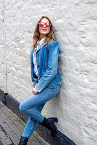 Sunglasses: Aventura