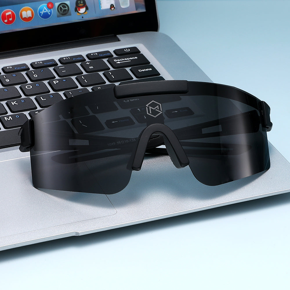 Sunglasses: Movimento Polarised