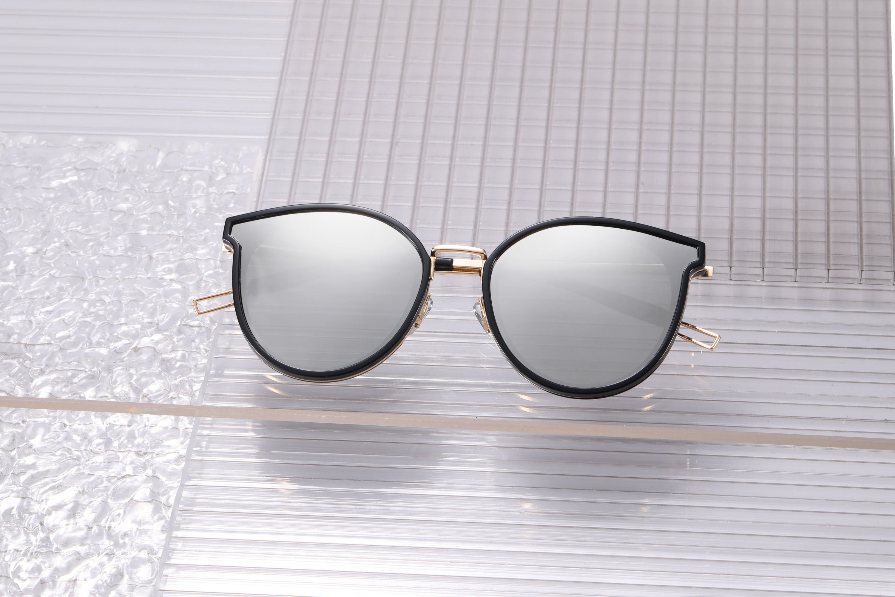 Sunglasses: Miscela Polarised (UK Fino)
