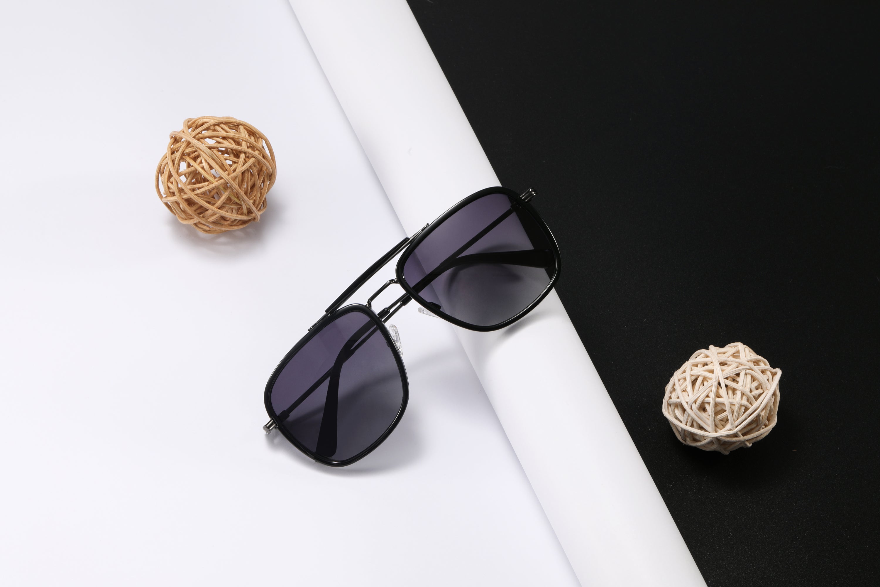 Sunglasses: Metro Polarised