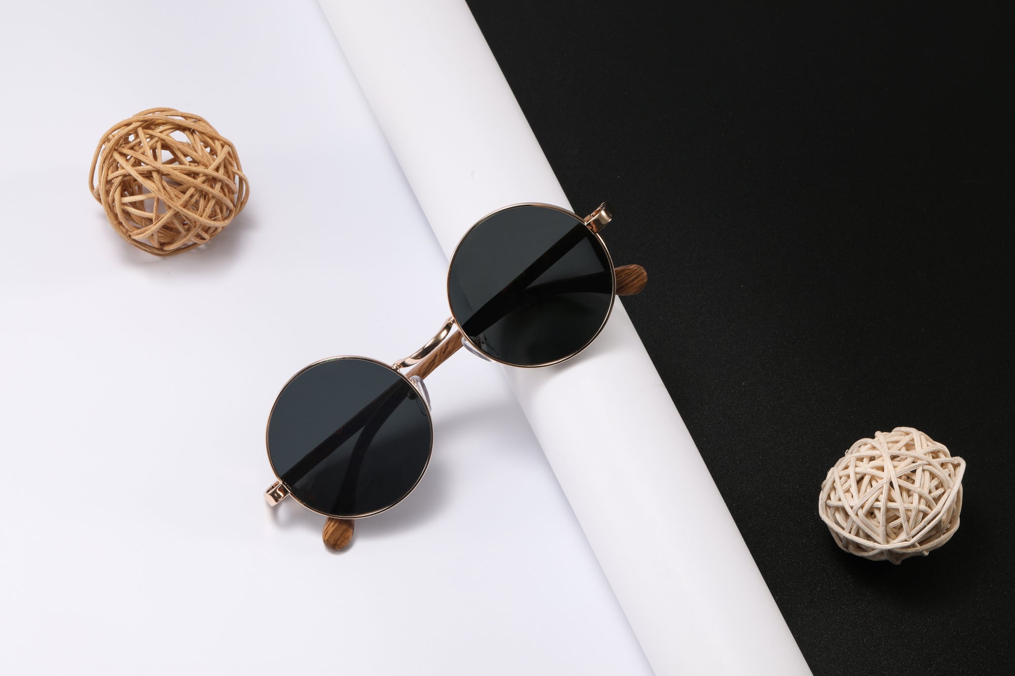 Sunglasses: Comoda Polarised