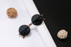Sunglasses: Comoda Polarised