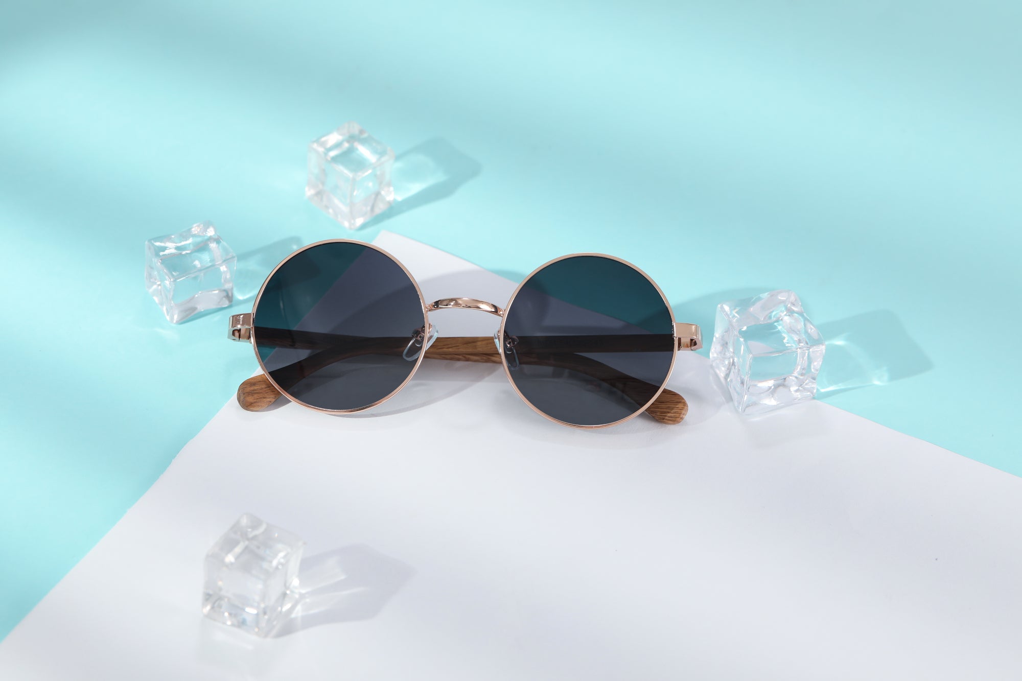 Sunglasses: Comoda Polarised