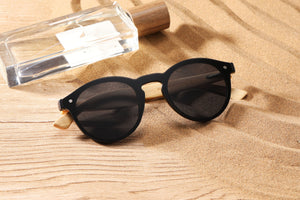 Sunglasses: Vita Costiera Polarised