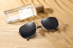 Sunglasses: Force du Style Polarised