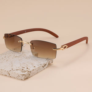 Sunglasses: Cosmo