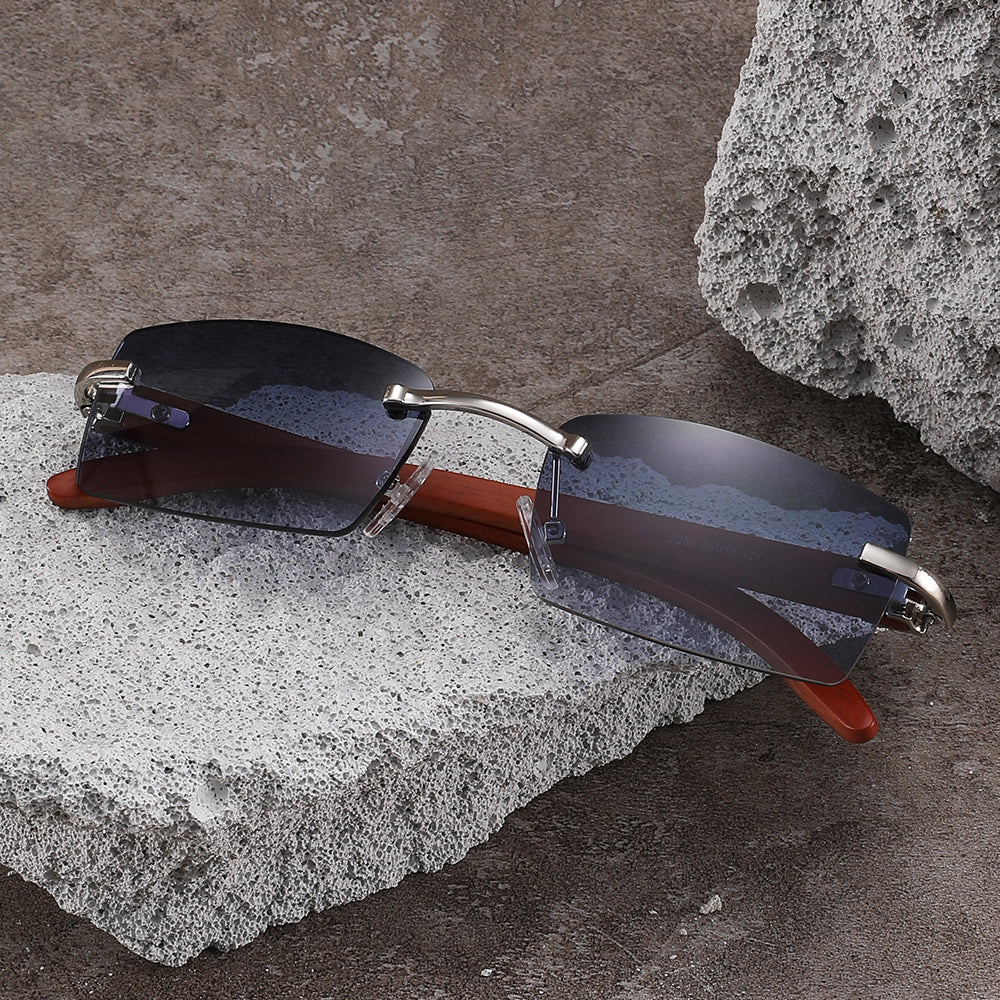 Sunglasses: Cosmo