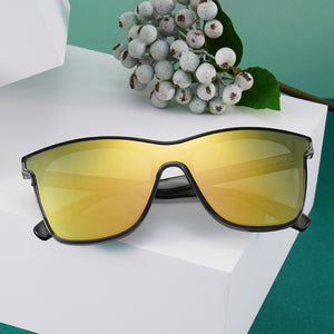 Sunglasses: Clara